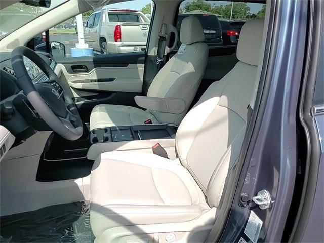 new 2026 Honda Odyssey car, priced at $45,250