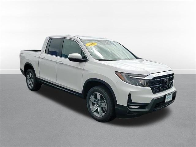 new 2025 Honda Ridgeline car, priced at $42,620