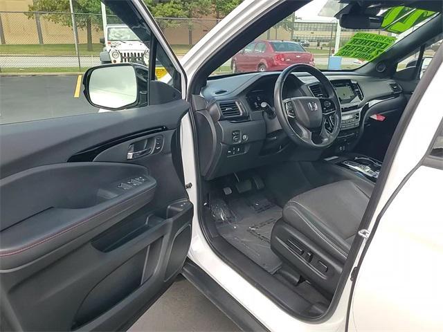 used 2022 Honda Pilot car, priced at $37,100