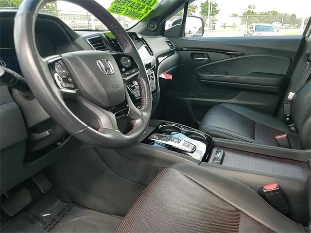 used 2022 Honda Pilot car, priced at $37,100