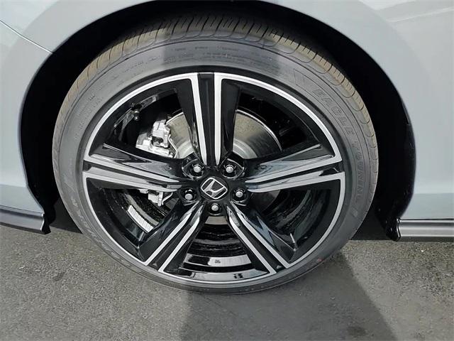 new 2025 Honda Accord Hybrid car, priced at $34,132