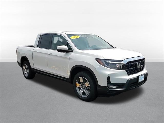 new 2025 Honda Ridgeline car, priced at $43,540