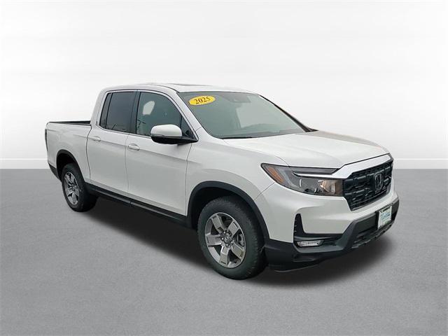 new 2025 Honda Ridgeline car, priced at $43,540