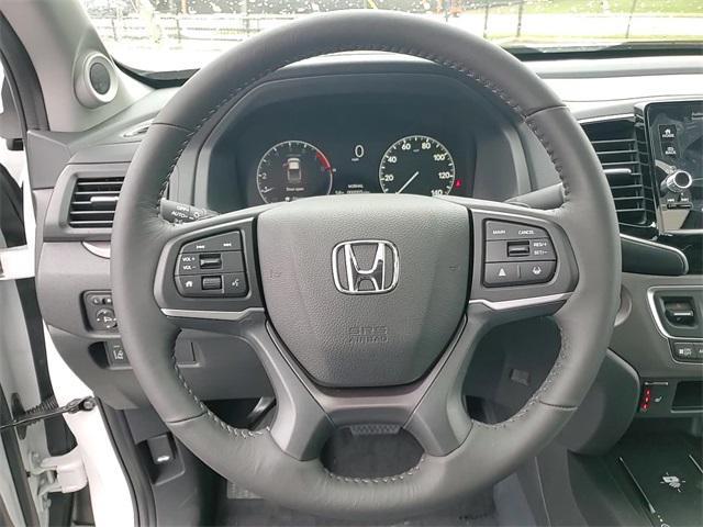 new 2025 Honda Ridgeline car, priced at $43,540