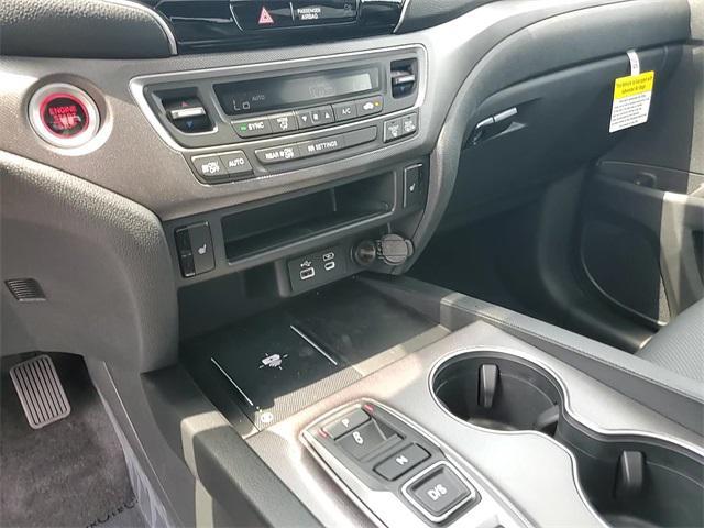 new 2025 Honda Ridgeline car, priced at $43,540