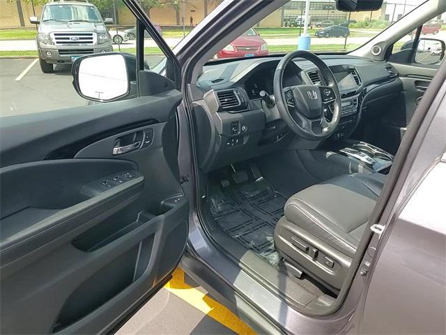 used 2020 Honda Pilot car, priced at $32,000
