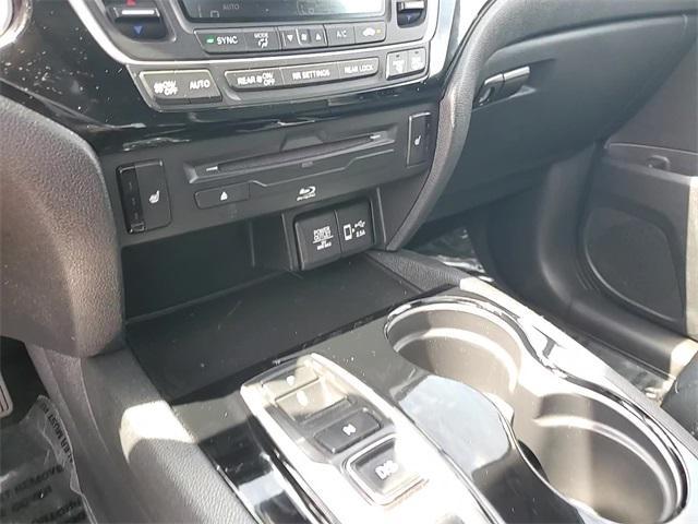 used 2020 Honda Pilot car, priced at $32,000