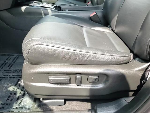 used 2020 Honda Pilot car, priced at $32,000