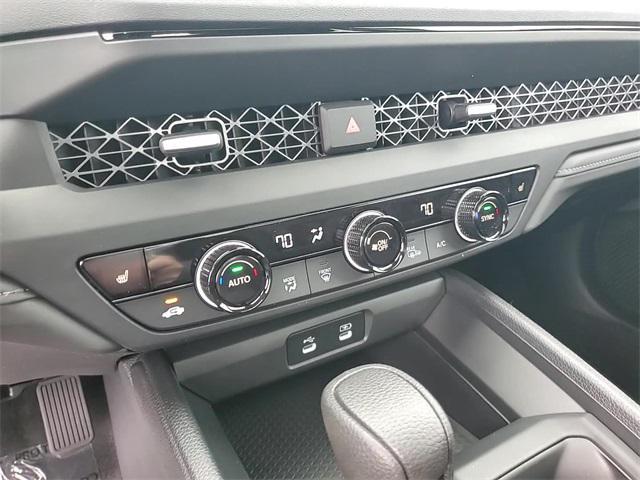 new 2025 Honda Accord car, priced at $30,320