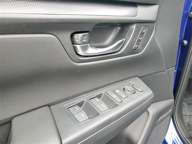 new 2025 Honda CR-V Hybrid car, priced at $39,373