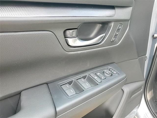 new 2026 Honda CR-V Hybrid car, priced at $40,392