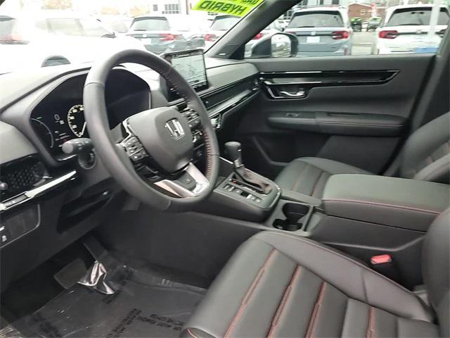 used 2025 Honda CR-V Hybrid car, priced at $39,000