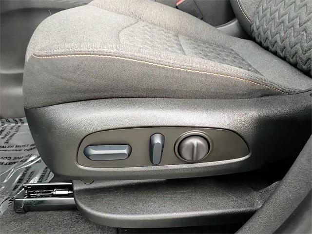 used 2023 Chevrolet Equinox car, priced at $17,850