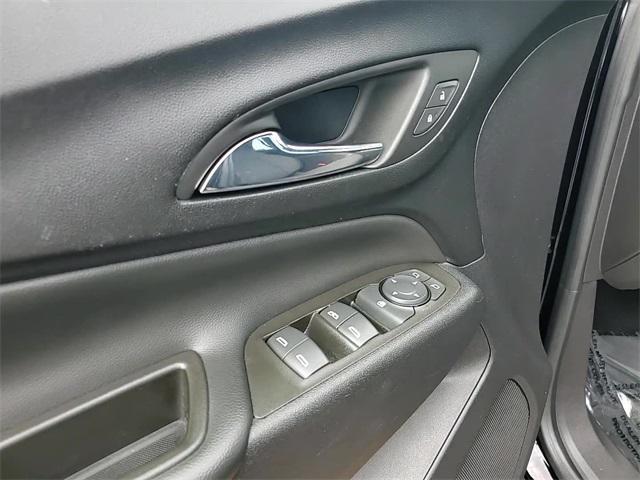 used 2023 Chevrolet Equinox car, priced at $17,850
