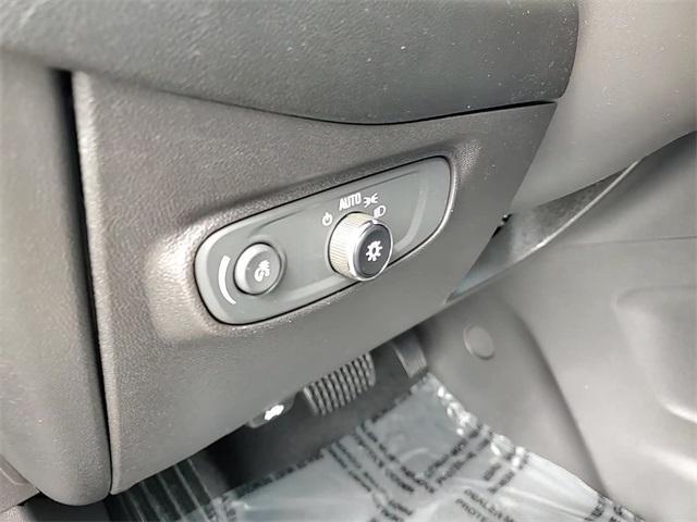 used 2023 Chevrolet Equinox car, priced at $17,850