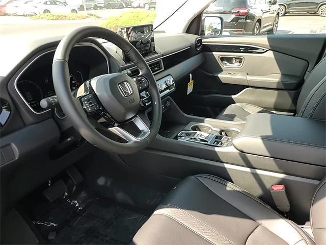 new 2025 Honda Pilot car, priced at $47,277