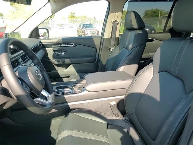 new 2025 Honda Pilot car, priced at $47,277