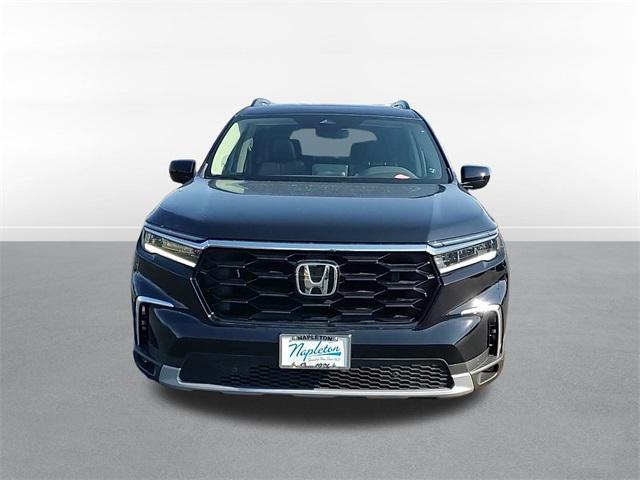 new 2025 Honda Pilot car, priced at $47,277