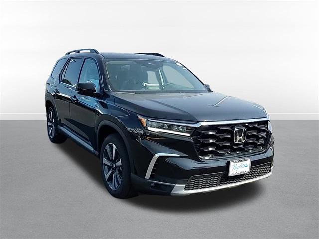new 2025 Honda Pilot car, priced at $47,277