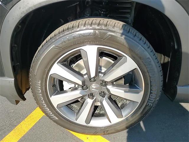 new 2025 Honda Pilot car, priced at $47,277