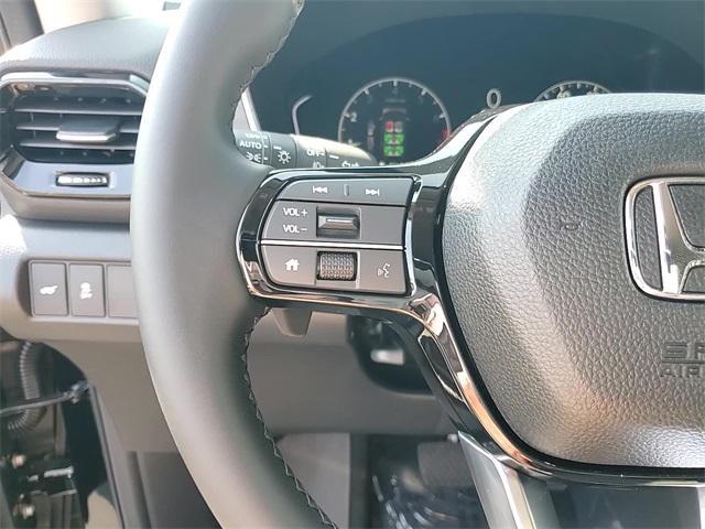 new 2025 Honda Pilot car, priced at $47,277