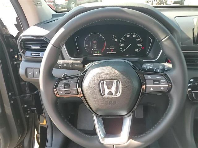 new 2025 Honda Pilot car, priced at $47,277