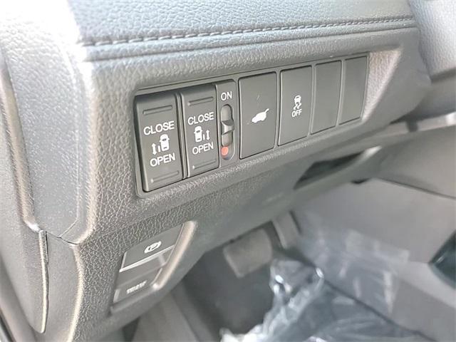 new 2026 Honda Odyssey car, priced at $43,522