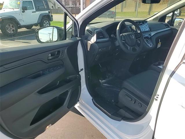 new 2026 Honda Odyssey car, priced at $43,522