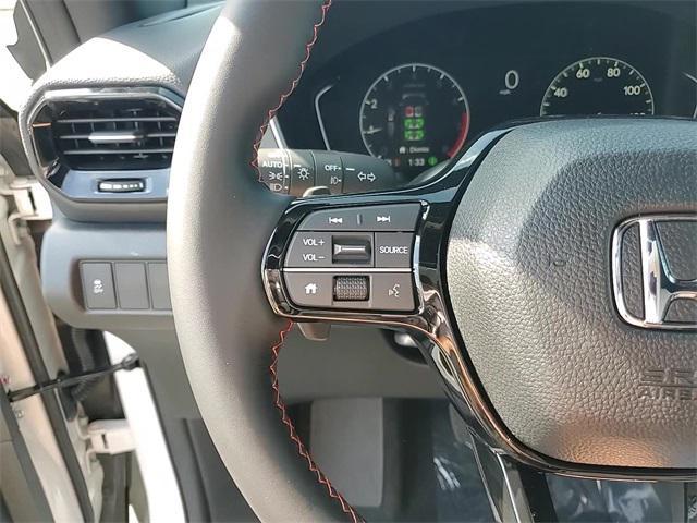 new 2025 Honda Pilot car, priced at $42,661