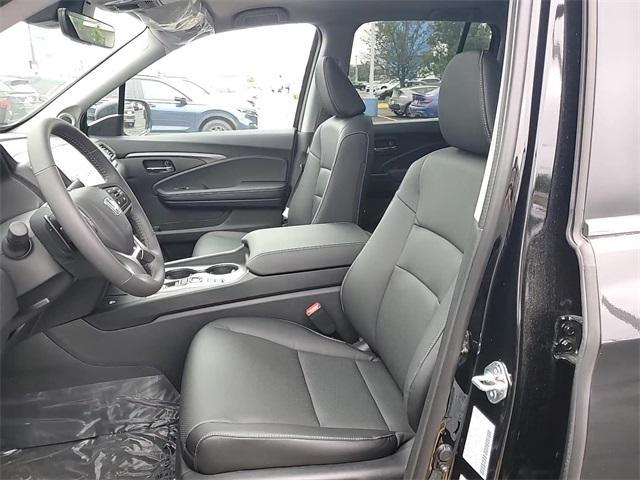 new 2025 Honda Ridgeline car, priced at $44,692
