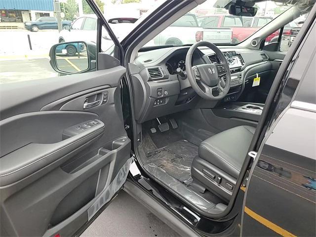new 2025 Honda Ridgeline car, priced at $44,692