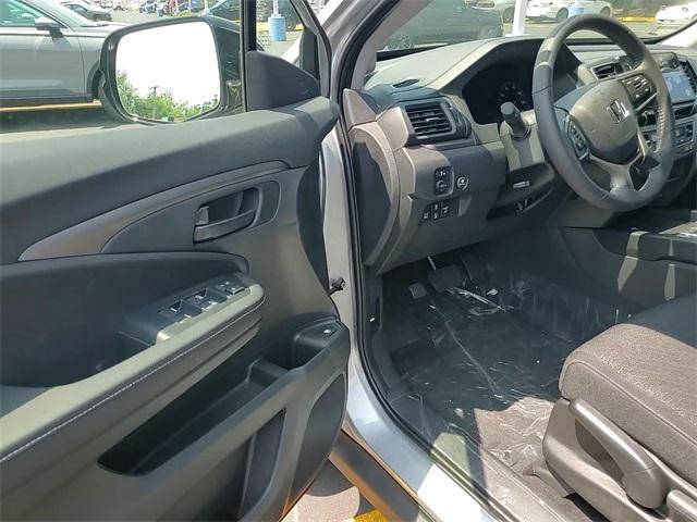 new 2025 Honda Ridgeline car, priced at $39,714