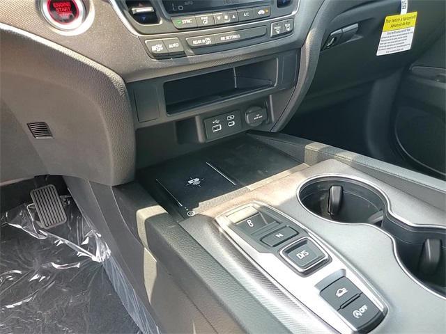 new 2025 Honda Ridgeline car, priced at $39,714
