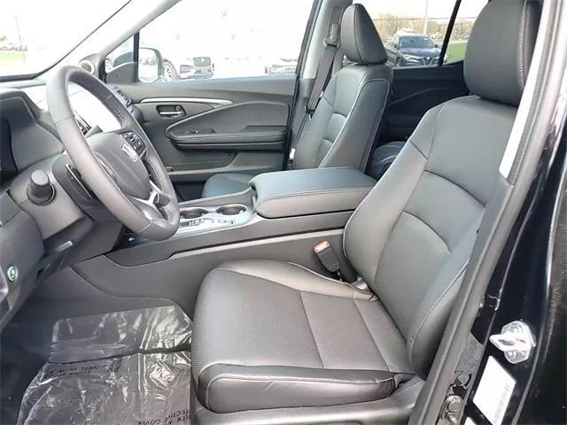 new 2025 Honda Ridgeline car, priced at $45,428