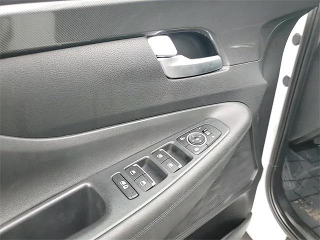 used 2023 Hyundai Santa Fe car, priced at $21,000