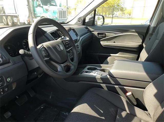 new 2025 Honda Ridgeline car, priced at $41,985