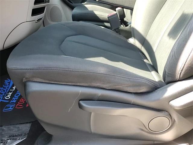 used 2019 Chrysler Pacifica car, priced at $11,800