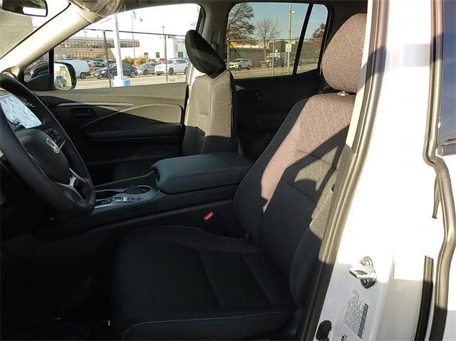 new 2025 Honda Ridgeline car, priced at $43,236