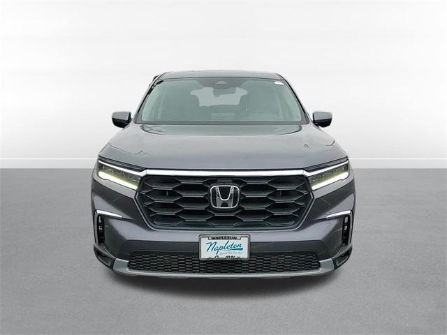 new 2025 Honda Pilot car, priced at $45,512