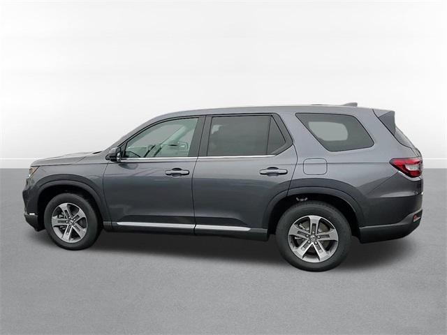 new 2025 Honda Pilot car, priced at $45,512