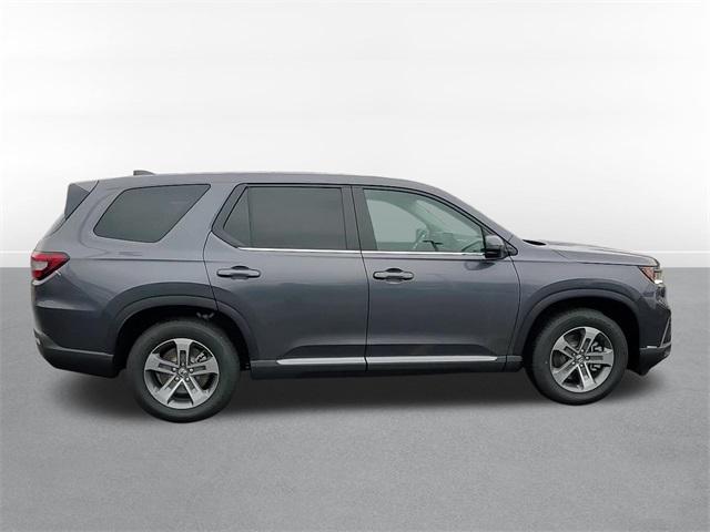 new 2025 Honda Pilot car, priced at $45,512