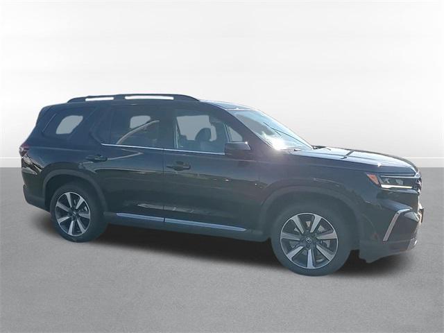new 2025 Honda Pilot car, priced at $50,223