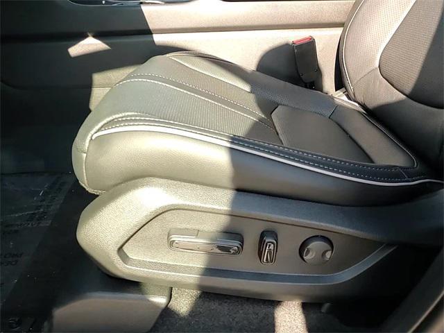 new 2025 Honda Pilot car, priced at $50,223