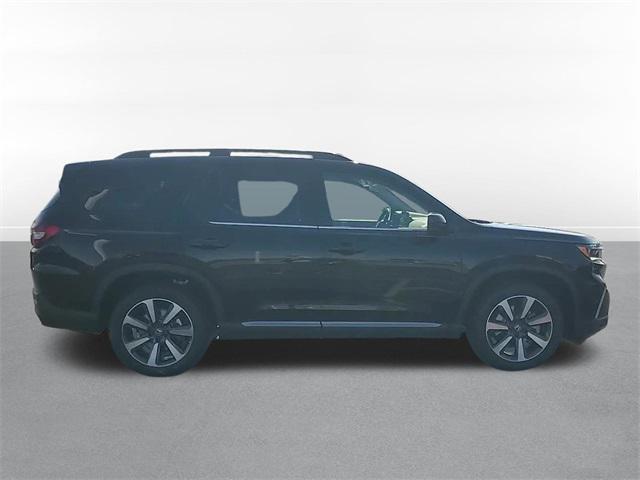 new 2025 Honda Pilot car, priced at $50,223