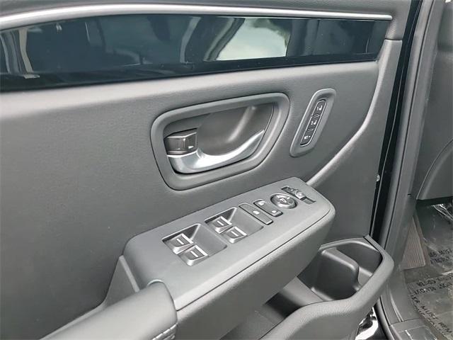 new 2025 Honda Pilot car, priced at $47,702