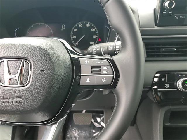 new 2025 Honda Pilot car, priced at $47,702