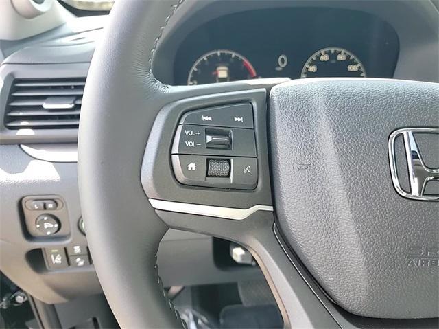 new 2025 Honda Ridgeline car, priced at $44,692