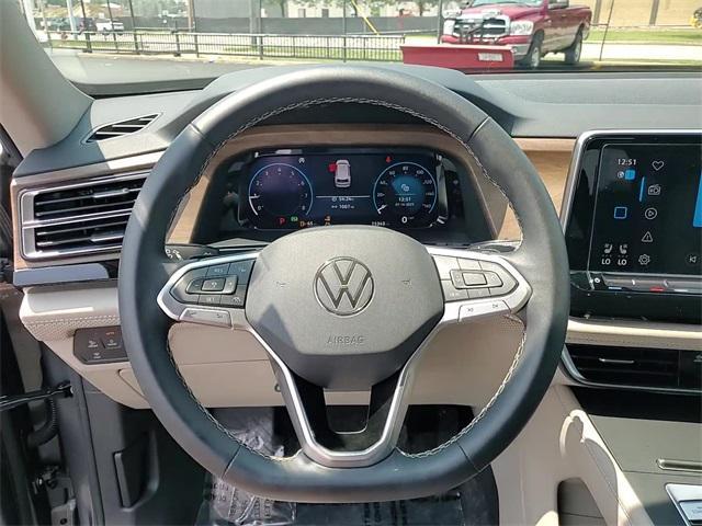 used 2024 Volkswagen Atlas car, priced at $30,800