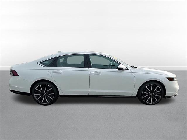 new 2025 Honda Accord Hybrid car, priced at $38,429