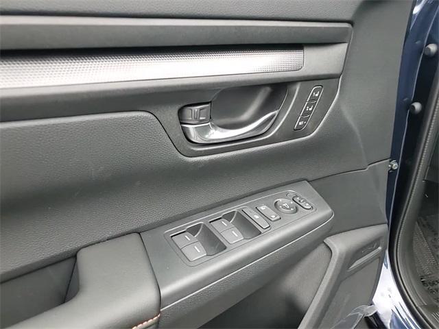 new 2025 Honda CR-V Hybrid car, priced at $38,510